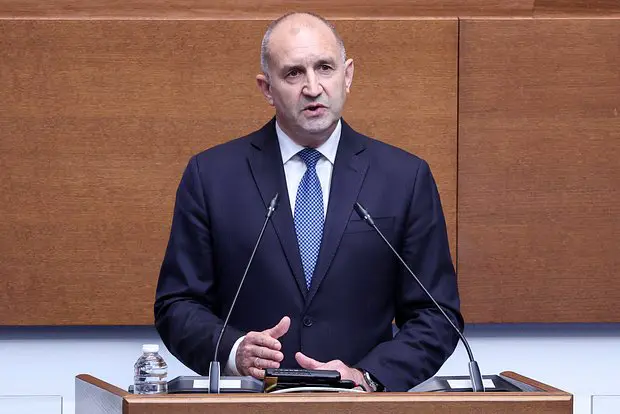 Румен Радев